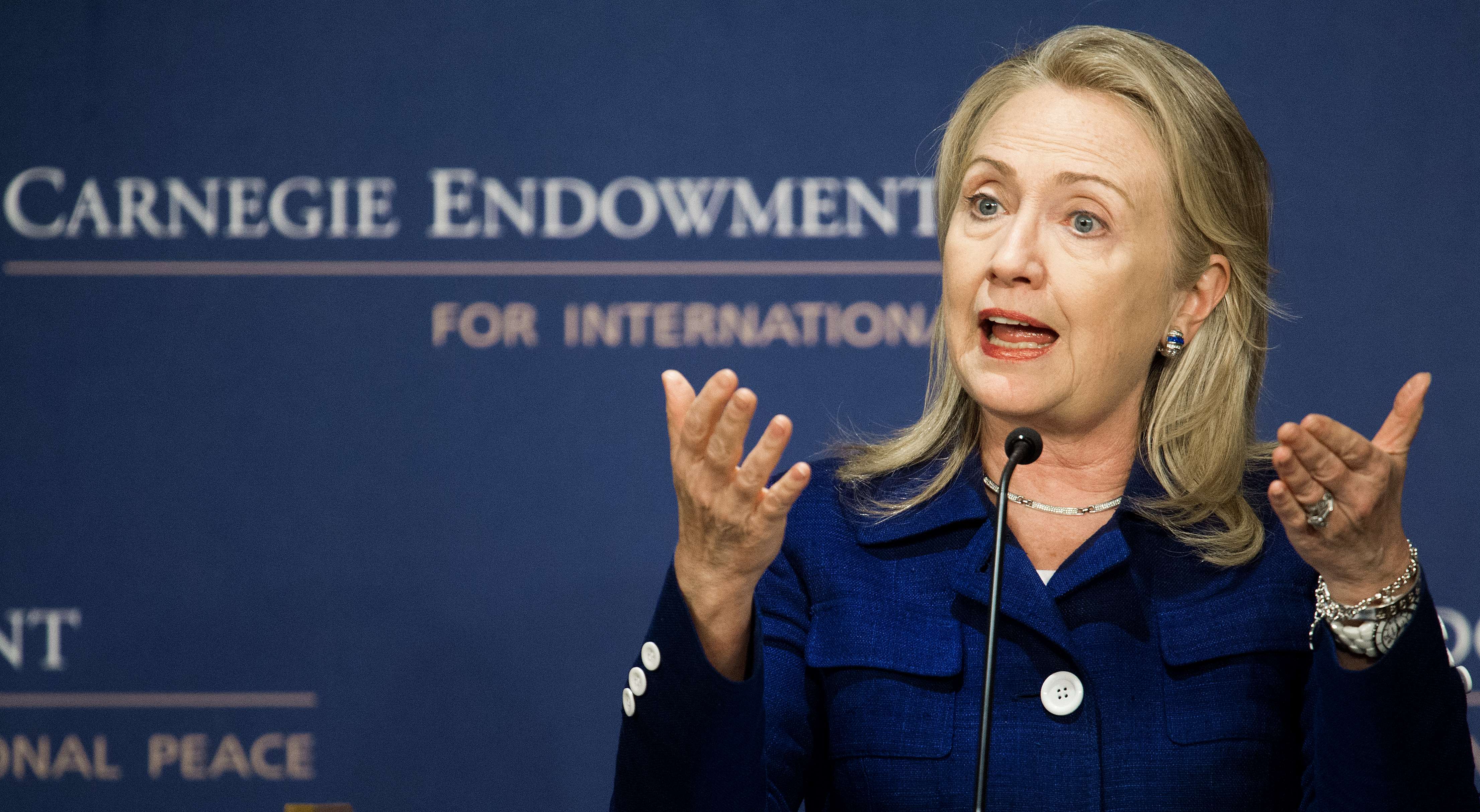 US Secretary of State Hillary Clinton delivers remarks on the "State of International Religious Freedom" 30 July 2012 at the Carnegie Endowment for International Peace in Washington, DC (photo: AFP /Paul J. Richards)