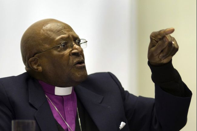 Archbishop Desmond Tutu has argued for George W Bush and Tony Blair to be tried by the International Criminal Court (File photo) AFP PHOTO / Rodger Bosch