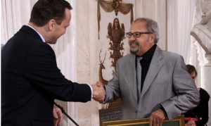 Hanaa Abdel-Fattah being honoured at the Polish embassy in Cairo. (Courtesy of Polish Embassy in Cairo website)