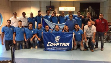 The Egyptian Heliopolis Sporting Club (HSC) handball team defeated Cameroonian team Fab Yaounde, 25-22, on Saturday in the second to last match of the Handball Championship for the Leading African Clubs' group stage.