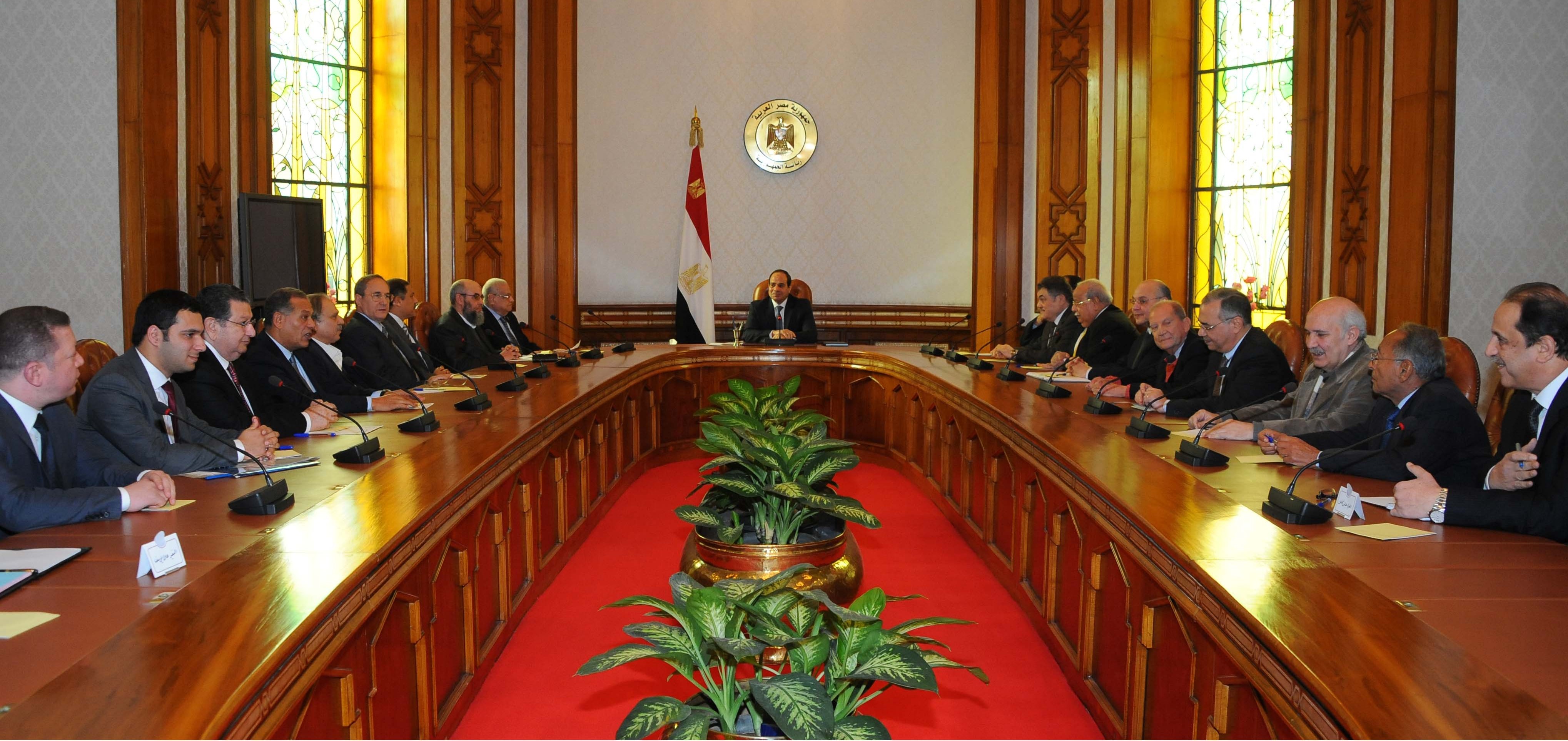 1)Abdel Fattah Al-Sisi met with political party leaders in January 2015 for first time since he became president. (Photo by Presidential Office)