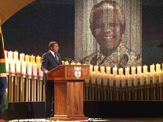 A screengrab taken from the South African Broadcasting Corporation live feed shows Tanzania's President Jakaya Kikwete speaking during the funeral service of late South African President Nelson Mandela in his childhood village of Qunu on 15 December (AFP File Photo)