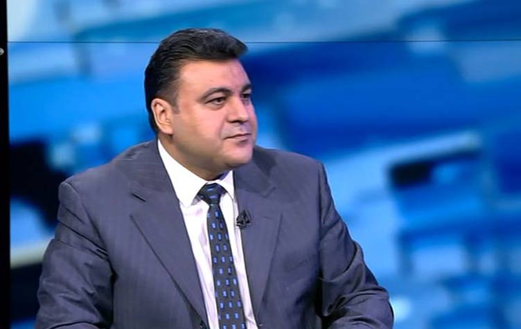 Yasser Abdel Aziz is a journalist and media analyst