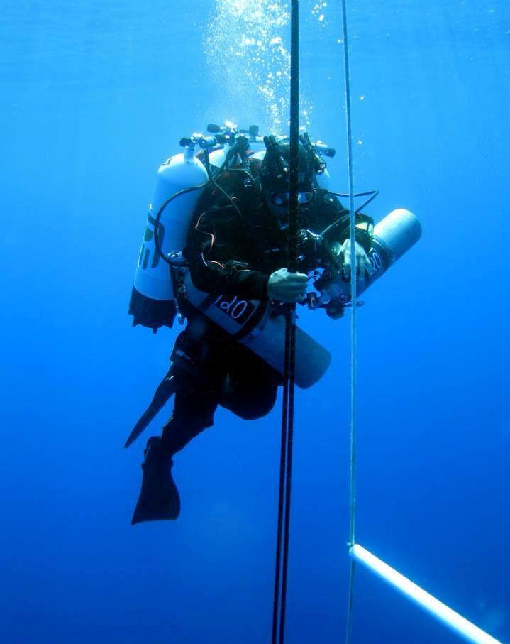 Diver Ahmed Gabr plans on breaking the deepest diving record of 318.5 meters (Laura Dinthras)