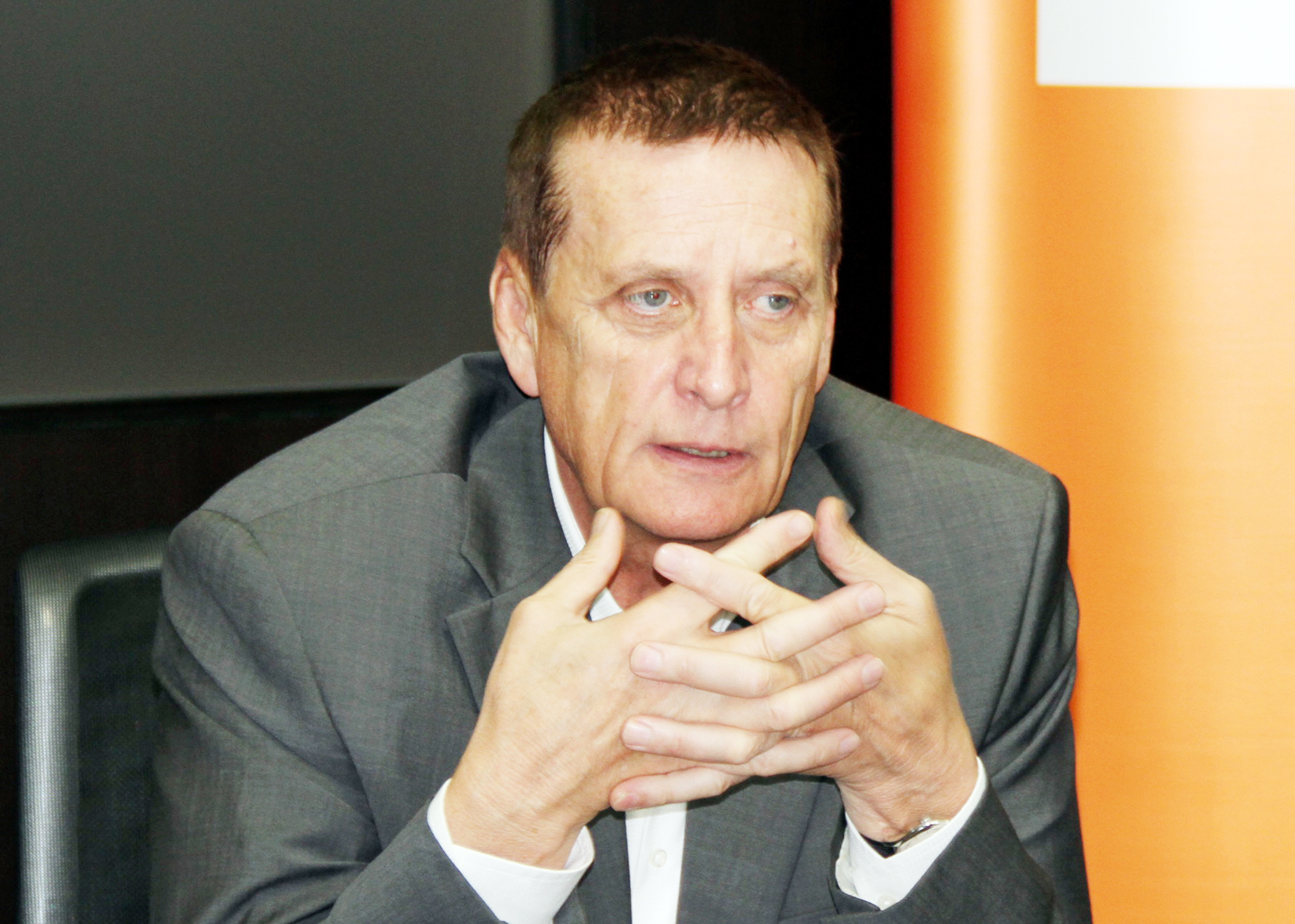 Mobinil CEO Yves Gauthier DNE Photo