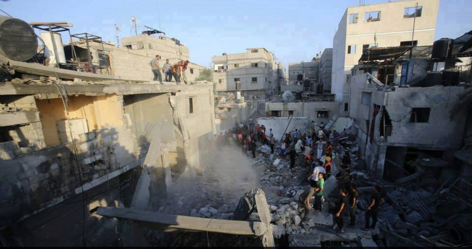 Israeli troops leave Gaza as 72-hour ceasefire begins. (Photo Palestinian health ministry handout)
