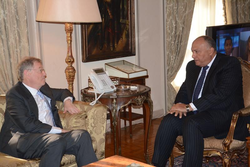 Minister of Foreign Affairs Sameh Shoukry met with the United Nations Special Coordinator for the Middle East Peace Process, Robert Serry, in Cairo Monday, to discuss the Palestinian-Israeli peace talks. (Photo Ministry of Foreign Affairs Handout)