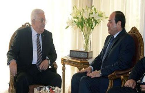 Egyptian President Abdel Fattah Al-Sisi and Palestenian President Abbas Abu-Mazen discuss extremism and terrorism (Photo from public domain)