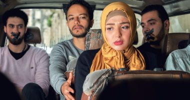 A scene represent a woman being sexually harassed in transportation while people watch in silence doing nothing about sexual assault Daily News Egypt