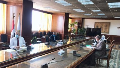 Meeting between Minister of Water Resources and Irrigation Mohamed Abdel Aaty and Minister of Housing, Utilities and Urban Communities Assem El-Gazzar on water consumption