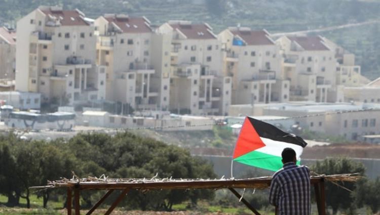 Egypt condemned, on Tuesday, Israeli plans to build 8,300 new settlement units in Jerusalem, describing it as a new violation of international law and the relevant Security Council resolutions, according to Egyptian Ministry of Foreign Affairs Spokesperson, Ambassador Ahmed Hafez.