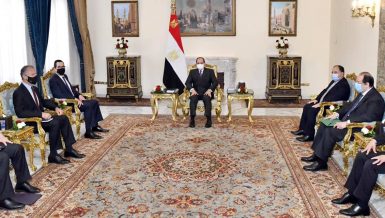 Egyptian President Abdel-Fattah Al-Sisi and US Secretary of Treasury Steven Terner Mnuchin discussed on Tuesday mutual cooperation and regional issues.