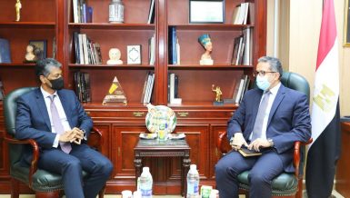 Egypt, Marriott International discuss establishing 3-, 4-star hotels in new tourist cities