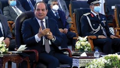 Egypt's President Abdel Fattah Al-Sisi has ordered the government to accelerate the implementation of the national project to develop 4,200 Egyptian villages.