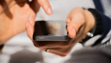 5 tips for safe online messaging