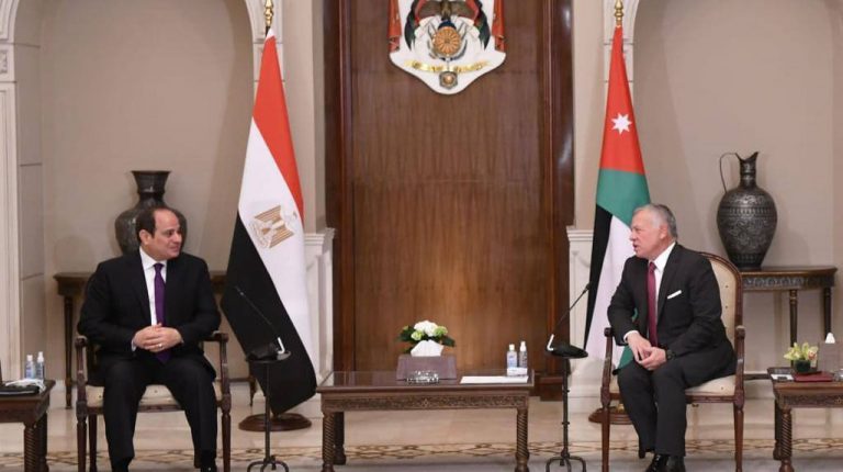 Egypt’s President Abdel Fattah Al-Sisi arrived in Amman, on Monday, upon the invitation of Jordan King Abdullah II, according to a statement released by the Egyptian presidency.