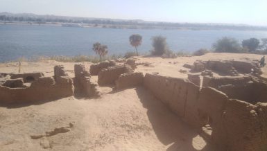 The Egyptian Ministry of Tourism and Antiquities announced on Monday the discovery of remains of a Roman fort in Upper Egypt's Aswan Governorate.