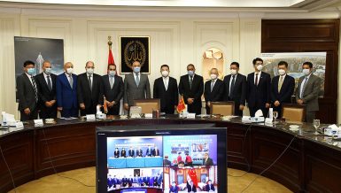 Egypt, China sign contract to design, construct 5 skyscrapers at New Alamein