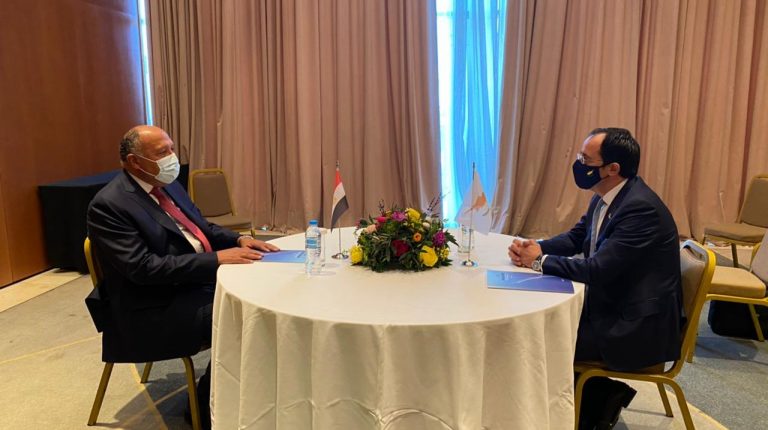 Egyptian FM meets Cypriot counterpart during visit to Athens