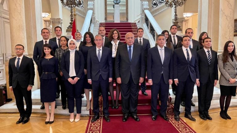 Foreign Minister attends graduation of new diplomats