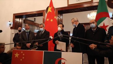Algeria receives donation of 200,000 doses of anti-COVID-19 vaccine from China