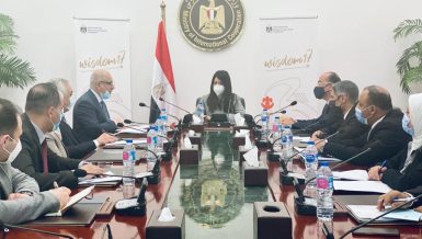 Egypt, Iraq discuss exchange of experiences on development cooperation