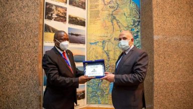 Egypt, Burundi discuss cooperation in developing water resources