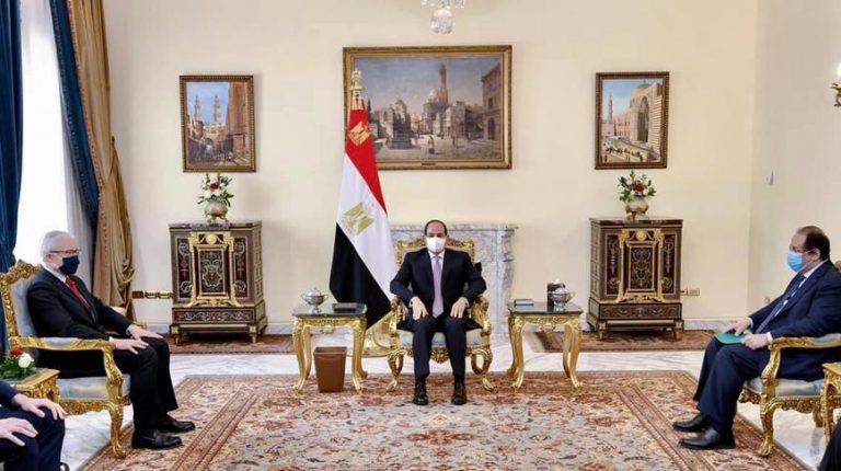 Egypt’s Al-Sisi, French Intelligence Chief discuss security, military cooperation