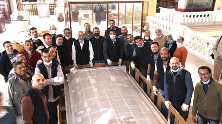 Grand Egyptian Museum receives 4th shrine from Tutankhamun collection