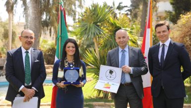 Egypt’s International Cooperation Minister receives ‘Champions of Change’ Award