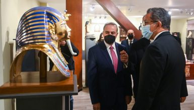 Egypt inaugurates 1st archaeological replicas factory in Middle East