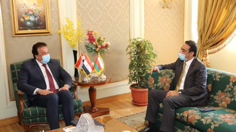 Egypt, Oman discuss ways to enhance scientific cooperation