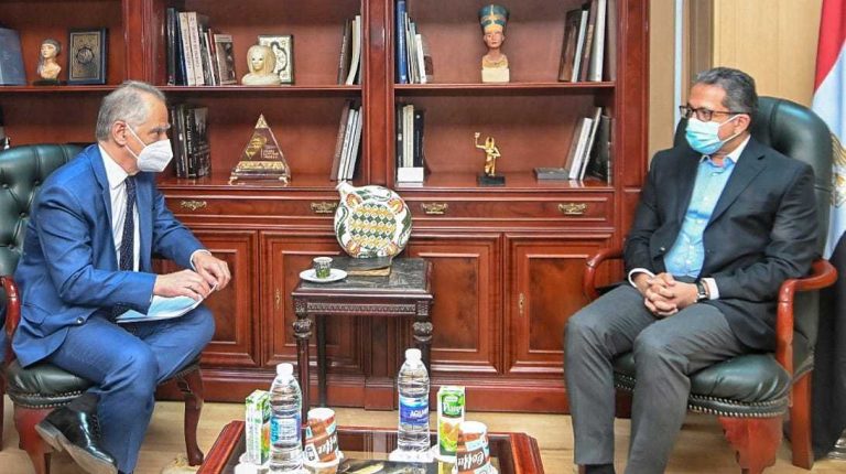 Egypt, Greece discuss ways to enhance tourism, archaeological cooperation