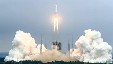 Out-of-control Chinese rocket likely to re-enter earth’s atmosphere on 9 May
