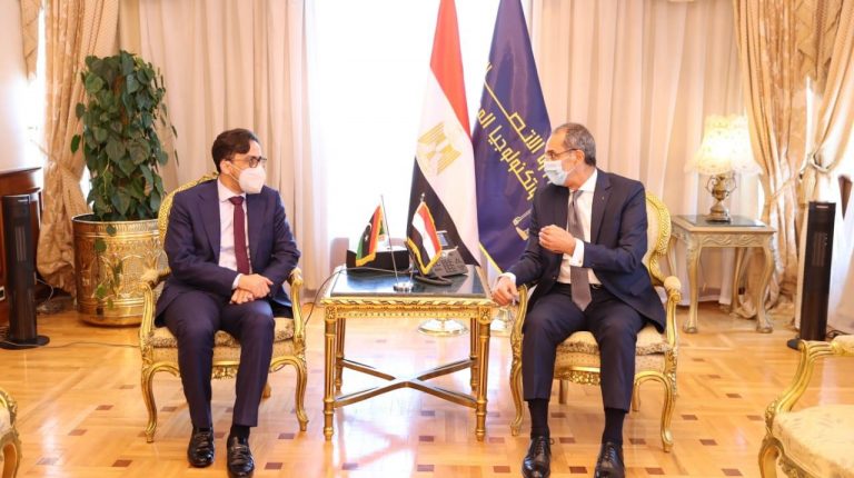 Egypt, Libya discuss enhanced cooperation in ICT, postal services