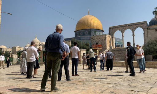 Dozens of Israeli settlers storm Al-Aqsa Mosque as clashes continue in Jerusalem