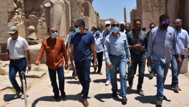 Egypt’s Tourism, Antiquities Minister inspects Karnak Temple Complex ahead of Sphinxes Avenue reopening